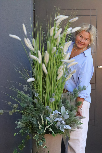 Lunedia, zielona kompozycja z trawami