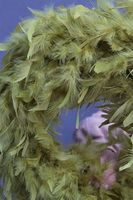 Fluffy Spring, wielkanocny wianek z piórami zielony