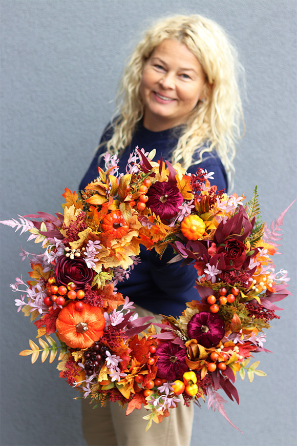 Velvet Autumn Pumpkins, jesienny wianek z aksamitnymi dyniami