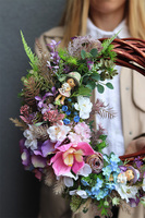 Kreterra, asymetryczny wianek z laleczkami