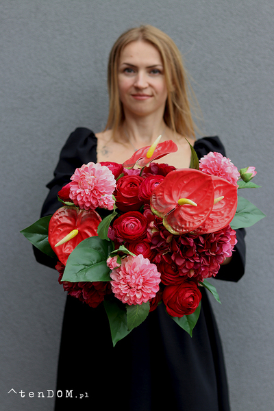 Flamos, kompozycja nagrobna w naczyniu