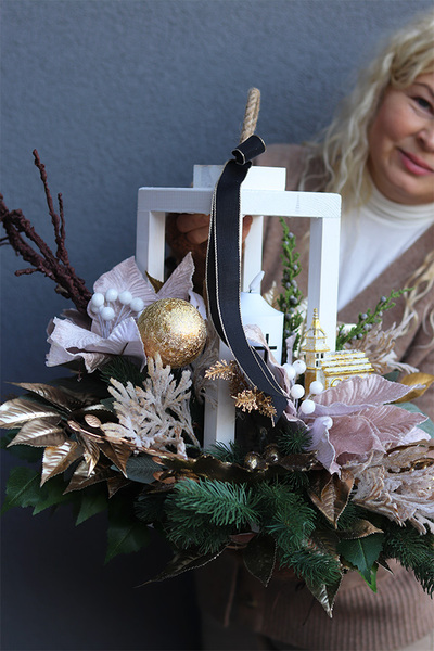 Angelo Garden Winter Wood, kompozycja nagrobna z lampionem