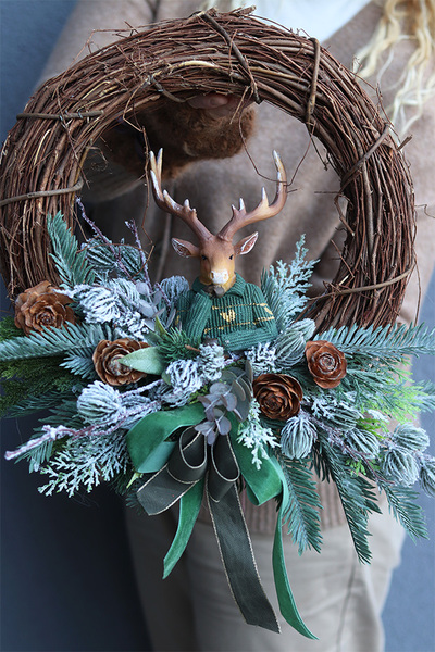 Ren Finland, asymetryczny zimowy wianek z reniferem