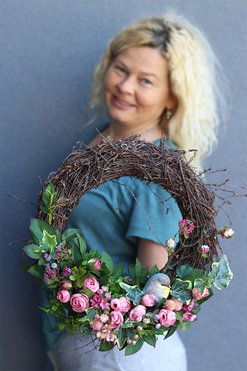 Florena Bird Pink, wianek dekoracyjny z ptaszkiem, rozp.36cm