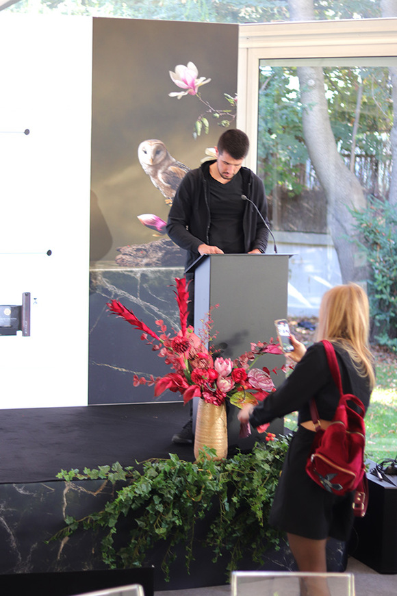 Ritual Big Wazon, nowoczesna kompozycja kwiatowa, wym.98x85cm