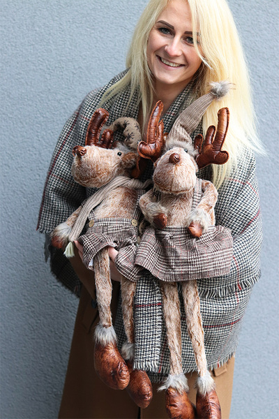 Reny Skandynawskie C, laleczka zimowa siedząca, chłopiec