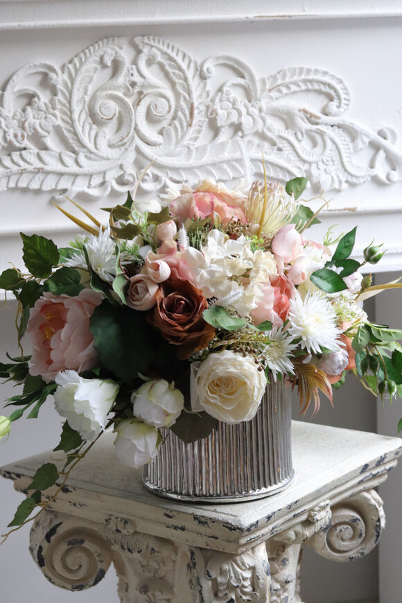 Tymona Dekore 2, kompozycja kwiatowa w naczyniu