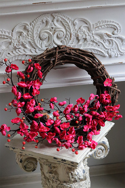 wianek, Wiśnia Magenta, śr.wianka 40cm, szer.całości 55cm