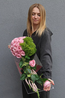 Clear Design Roses Pink, dekoracja nagrobna na transparentnej podstawie, wym.70x25cm