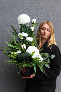 Nelema White, bukiet nagrobny we wkładzie, dł.65cm