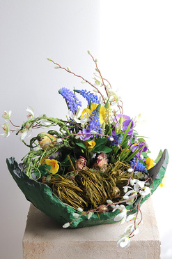 OD RĘKI Easter Decor, stroik wielkanocny z kurami, wys.33cm