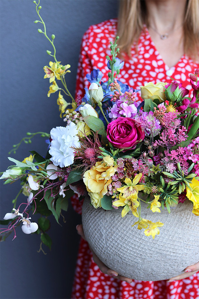 Summer Vibe, kompozycja kwiatowa w energetycznych kolorach