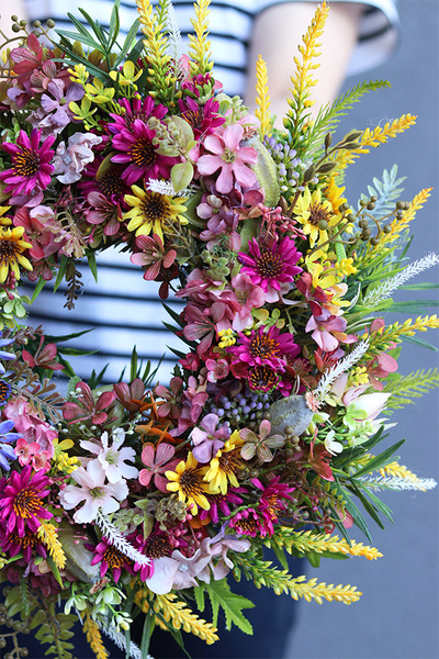 Jadwiga, barwny wianek z margerytkami