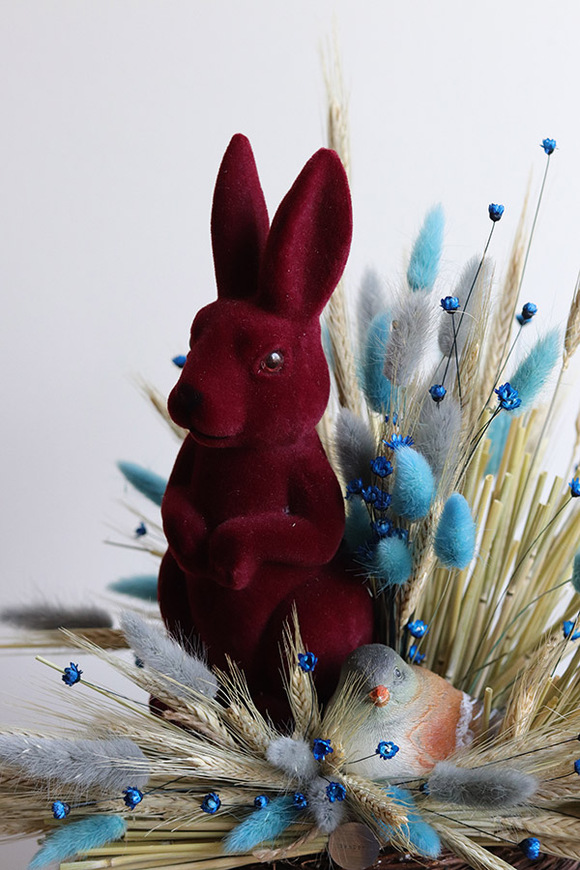 Velvet Cottage, stroik wielkanocny z zajączkiem