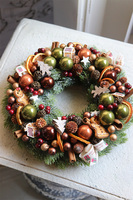 Kreolia, zimowy wianek na drzwi