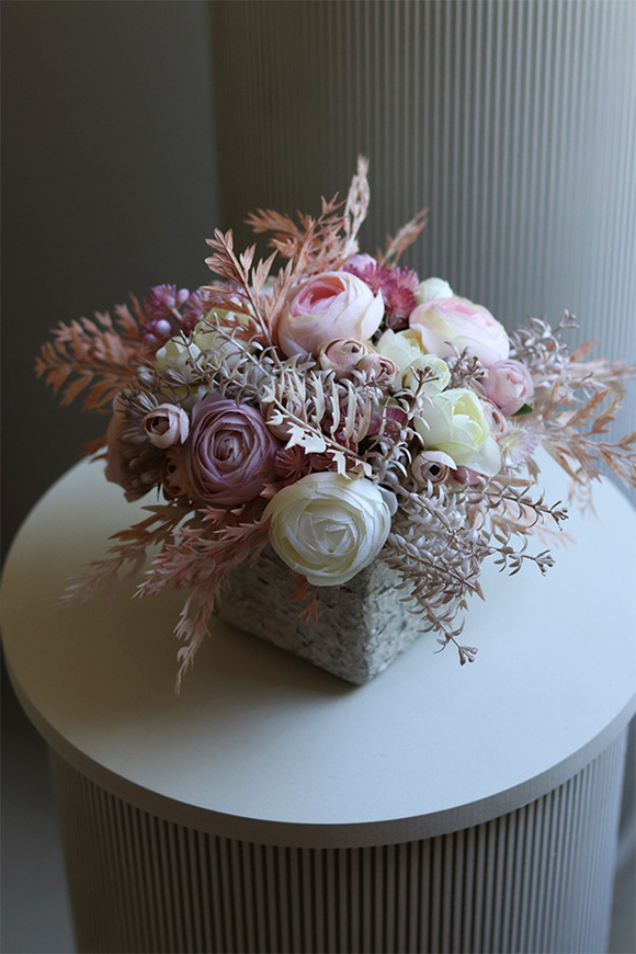 Boho Love, kompozycja kwiatowa w naczyniu