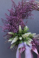 Szafirkowo Spring Violet, asymetryczny wianek na drzwi