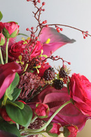 Cherry Antique, kompozycja kwiatowa z anturium
