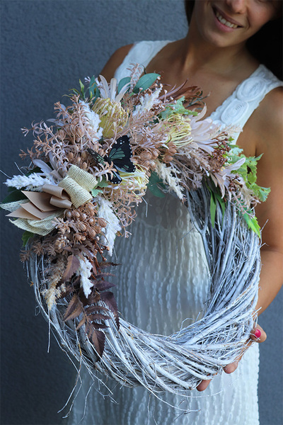 Boho Galante, wianek dekoracyjny z motylem, śr.46cm