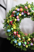 Eggs Lotte, wielkanocny wianek na drzwi z jajkami