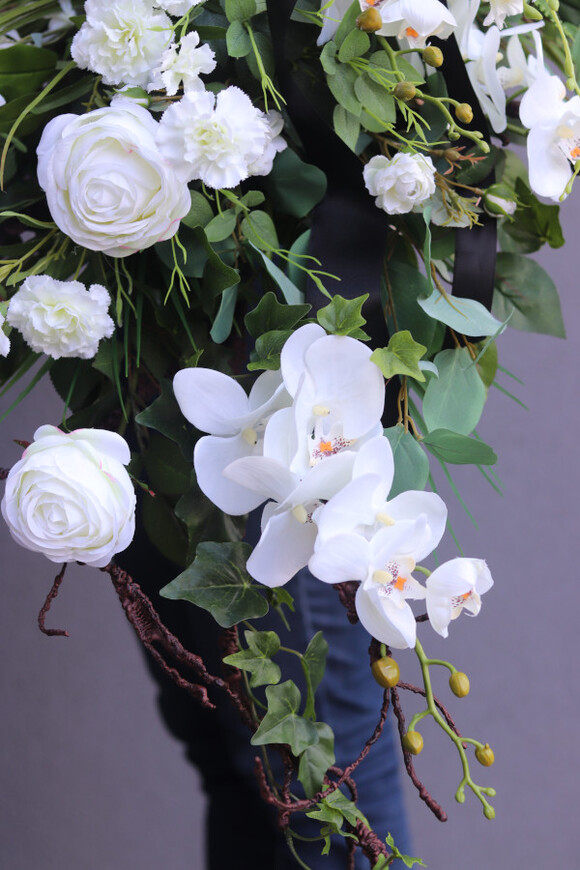 Ellenia, bukiet nagrobny do położenia, biały