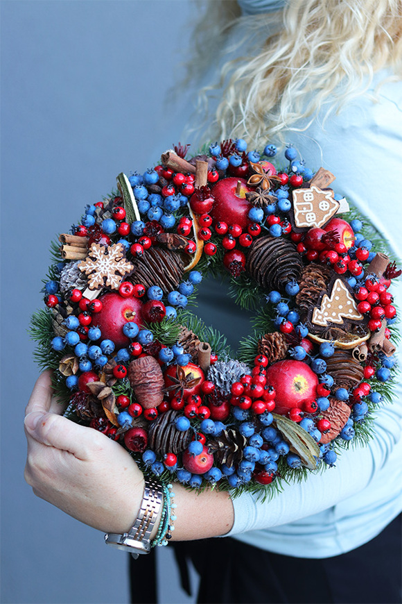 bożonarodzeniowy wianek z suszem, Jagodowa Wigilia, śr.30cm 