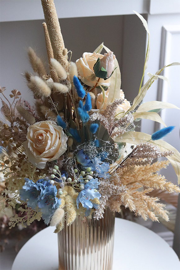 Boho Blue Goldis, dekoracyjny bukiet w wazonie
