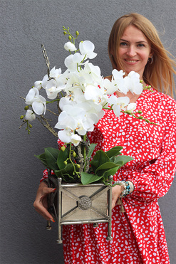 OD RĘKI Silver Como, sztuczny storczyk w donicy na stojaku, wys.75cm