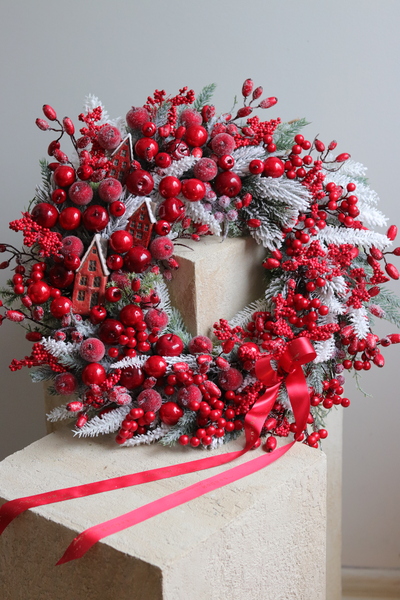 Zima w Domu, świąteczny wianek na drzwi