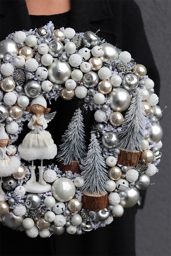 Świąteczny Spacer, świąteczny wianek dekoracyjny