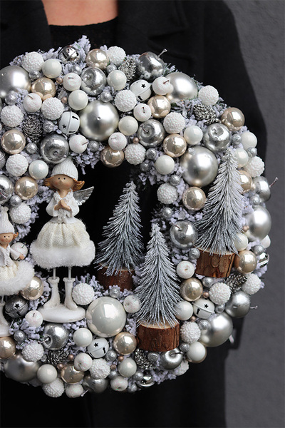 Świąteczny Spacer, świąteczny wianek dekoracyjny