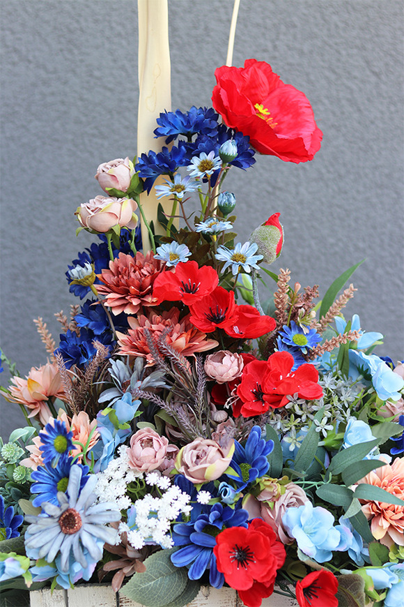 Maki dla Mamy, dekoracja nagrobna z dedykacją