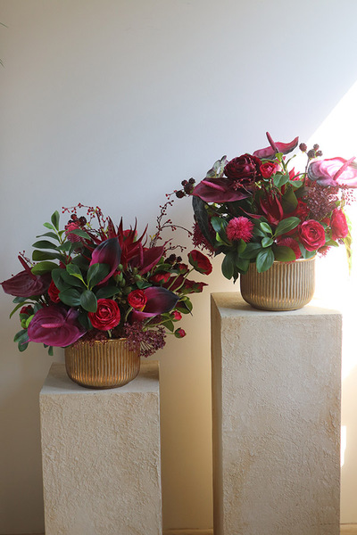 Cherry Antique, kompozycja kwiatowa z anturium