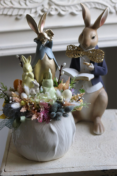 Pastelli, wielkanocny stroik z wielkanocnymi zającami