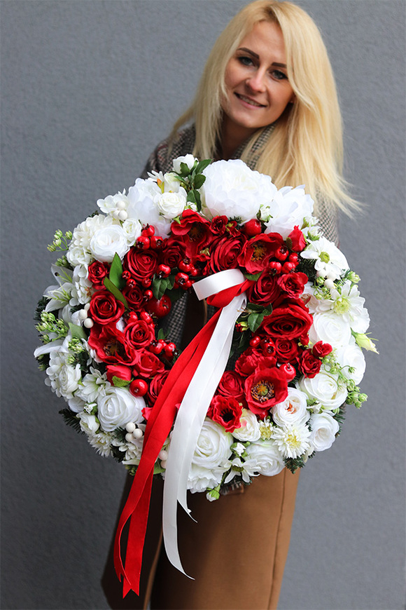 Kotylion, patriotyczny wianek dekoracyjny