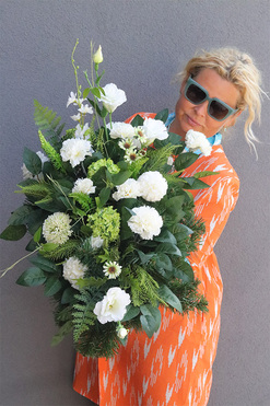 Bianca, jasna wiązanka nagrobna, dł.65cm