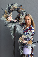 Dark Blue Modern 2, nowoczesny wianek dekoracyjny z suszem