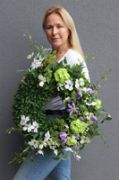 Hilltonia Spring Decor, wiosenny wianek na drzwi