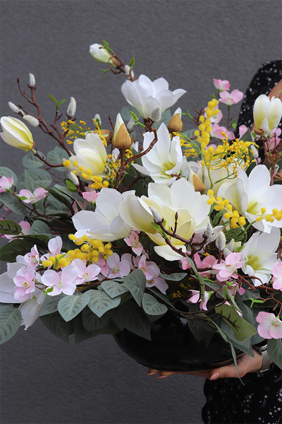 Mimoza&Magnolia, nagrobna kompozycja w misie