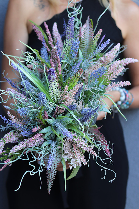 Stonowane Wrzosy, kompozycja kwiatowa w donicy, wym.30x40x28cm