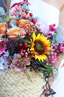 barwna kompozycja w koszu Menata, wym.40x42cm