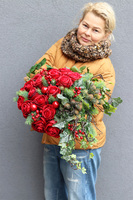 Red Love, zimowa dekoracja nagrobna w misie