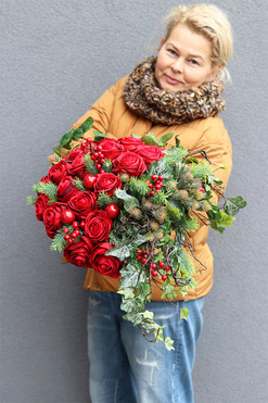 Red Love, zimowa dekoracja nagrobna, wym.28x33x73cm 