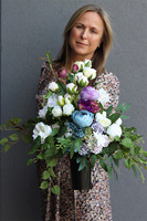 Luksuria Heart Violet, bukiet nagrobny we wkładzie