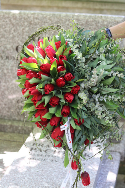 Tulipanowa Luiza Volcan, serce nagrobne