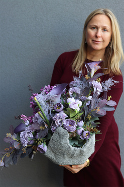 Violet Dori Volcan, nowoczesna kompozycja nagrobna, wym.70x67cm 