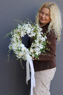 Avre, biały wianek na drzwi, śr.35cm