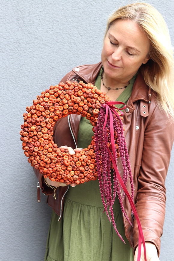 Koronkowa Robota, asymetryczny jesienny wianek, śr.31cm