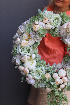 Pistacia Italia, piękny kwiatowy wianek na drzwi, śr.50cm