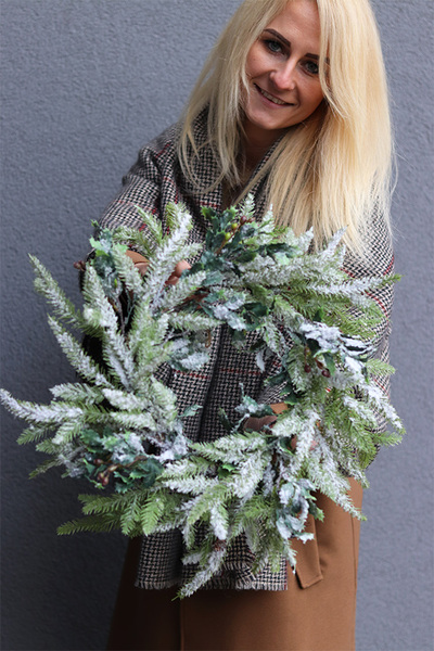 Powiało Mrozem, zimowy ośnieżony wianek